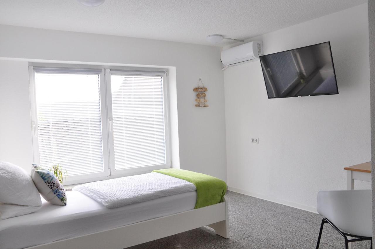 N37 -Modern Eingerichtete Zimmer In Ruhiger Lage Aldingen  외부 사진
