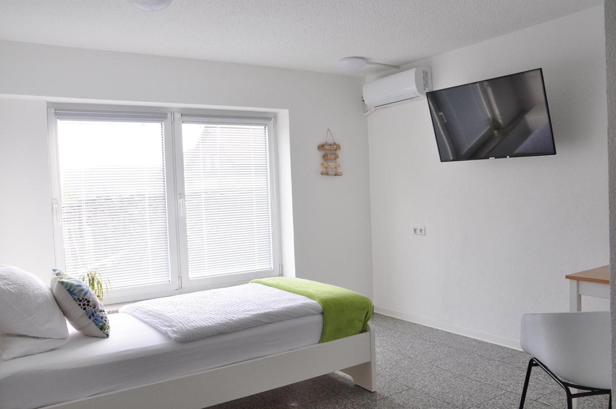 N37 -Modern Eingerichtete Zimmer In Ruhiger Lage Aldingen  외부 사진