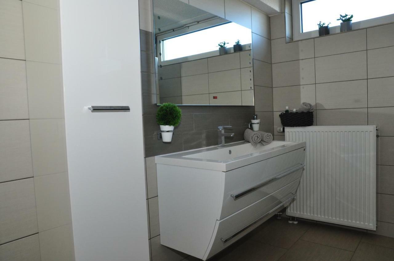 N37 -Modern Eingerichtete Zimmer In Ruhiger Lage Aldingen  외부 사진